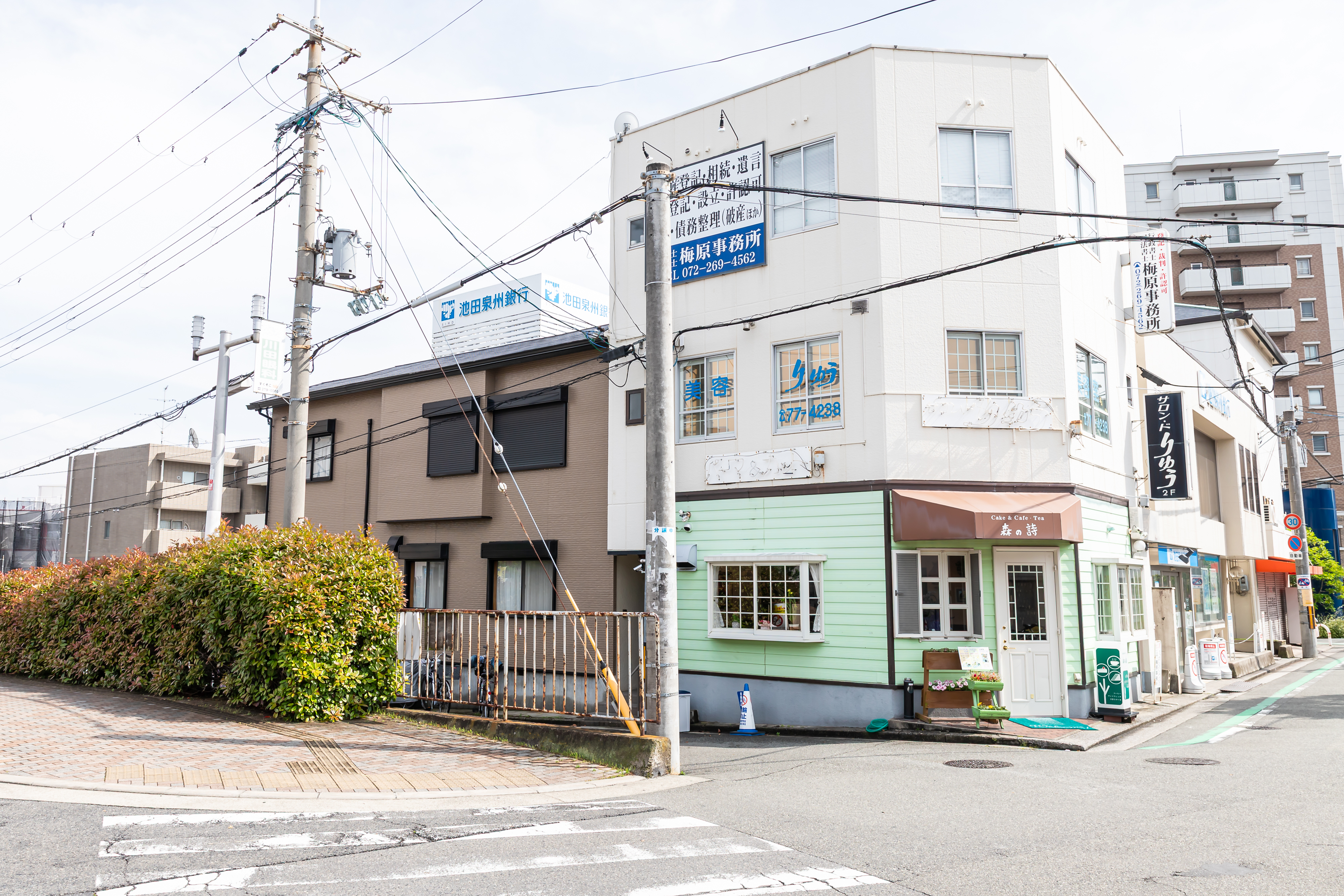 森の詩カフェ前